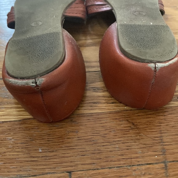 Universal Thread sandals - Picture 5 of 5